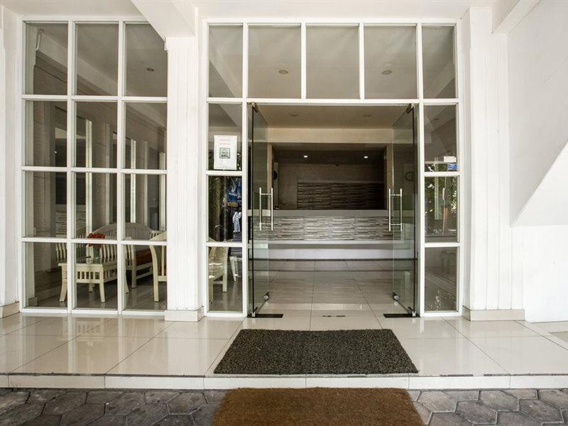 Gania Hotel Bandung Kültér fotó